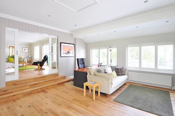 Real estate listings with SEO